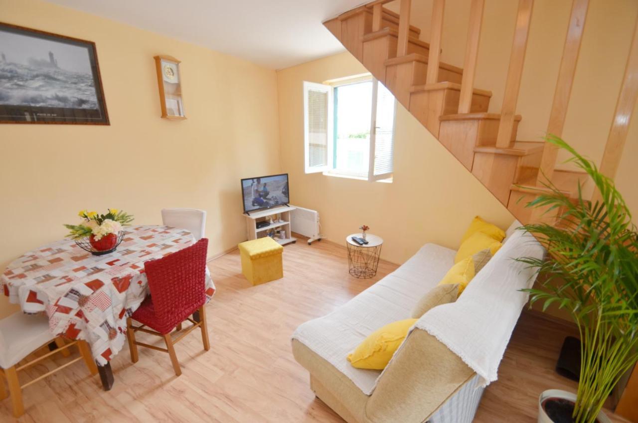Apartment Romana ติวัต ภายนอก รูปภาพ